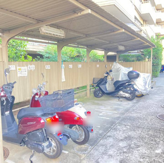 【駐車場】 | パラツィーナセシリア豊中 | バイク置場
