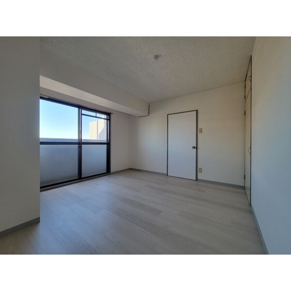 半田第３ロイヤルマンションのキッチン|別部屋同間取りのお写真となります。参考にご覧くださいませ。