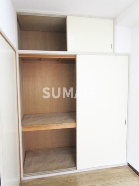 グリーンハイツ木村の収納|天袋付きの収納です。