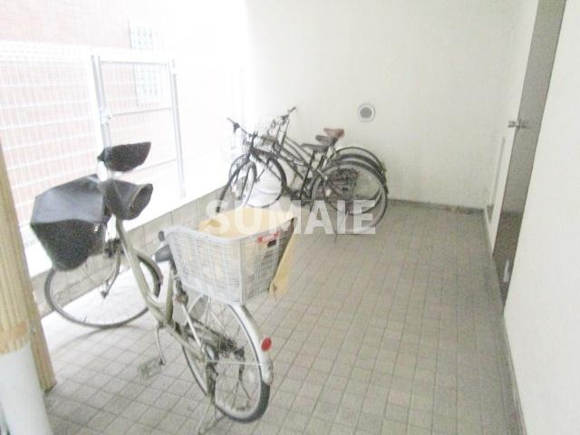 グリーンハイツ木村のその他共用部分|敷地内駐輪場。