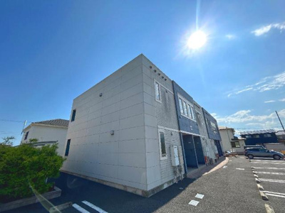 【外観】 | アップウェスト | 外観写真（昼）