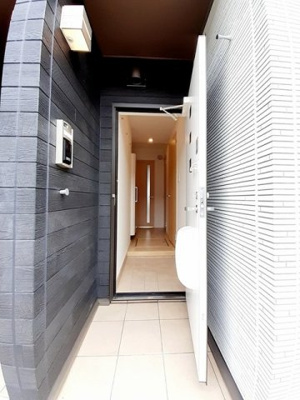 【玄関】 | アドラブール・コートⅧ | 落ち着いた玄関です