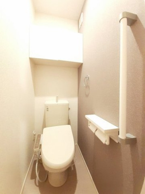 【トイレ】 | アドラブール・コートⅧ | トイレです
