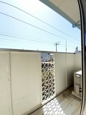 【バルコニー】 | コーポ浪漫Ａ | 陽当たり良好なバルコニーです