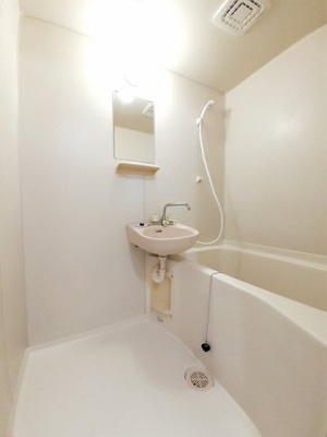 【浴室】 | コーポ浪漫Ａ | きれいなお風呂です