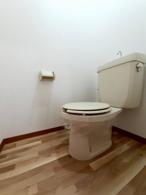 【トイレ】 | コーポ浪漫Ａ | シンプルで使いやすいトイレです