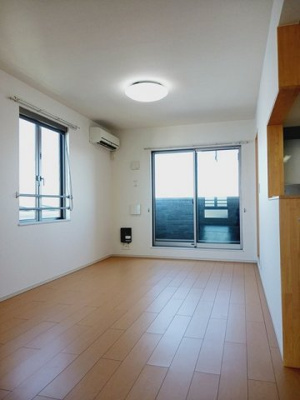 【居間・リビング】 | カミヤ | ゆったりとしたリビングです