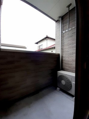 【バルコニー】 | ルミナーレ | 開放的で明るい空間を演出してくれるバルコニーです