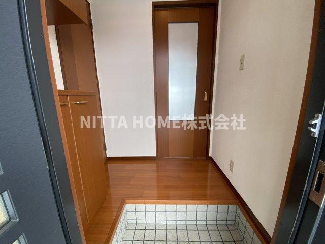 クラージュの玄関|玄関も十分なスペースがあります◆