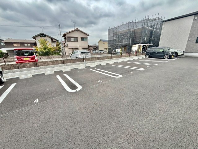 イオフェリーチェの駐車場