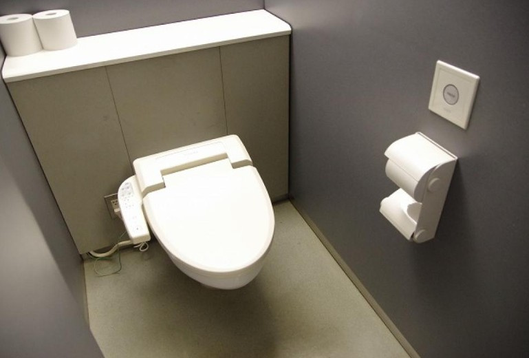 江戸堀センタービルのトイレ