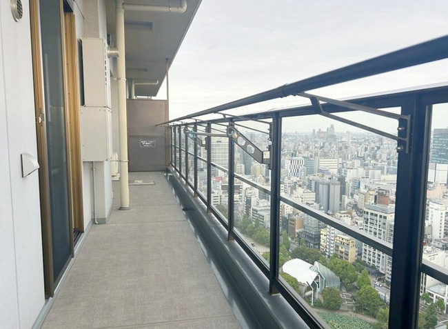 【バルコニー】