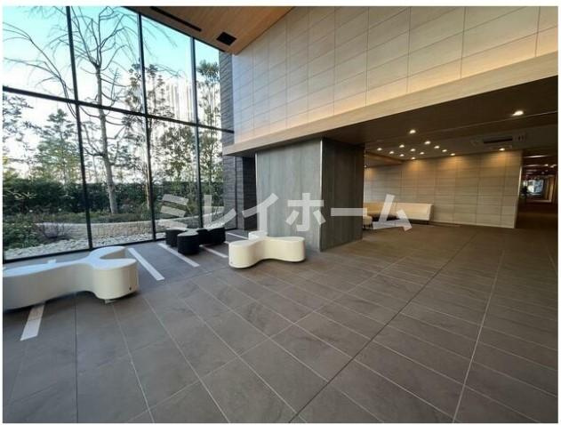 ザ・ガーデンズ大田多摩川のロビー