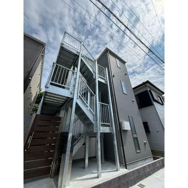 横須賀市追浜南町２丁目のアパートの外観|綺麗な新築物件で新しい新生活♪