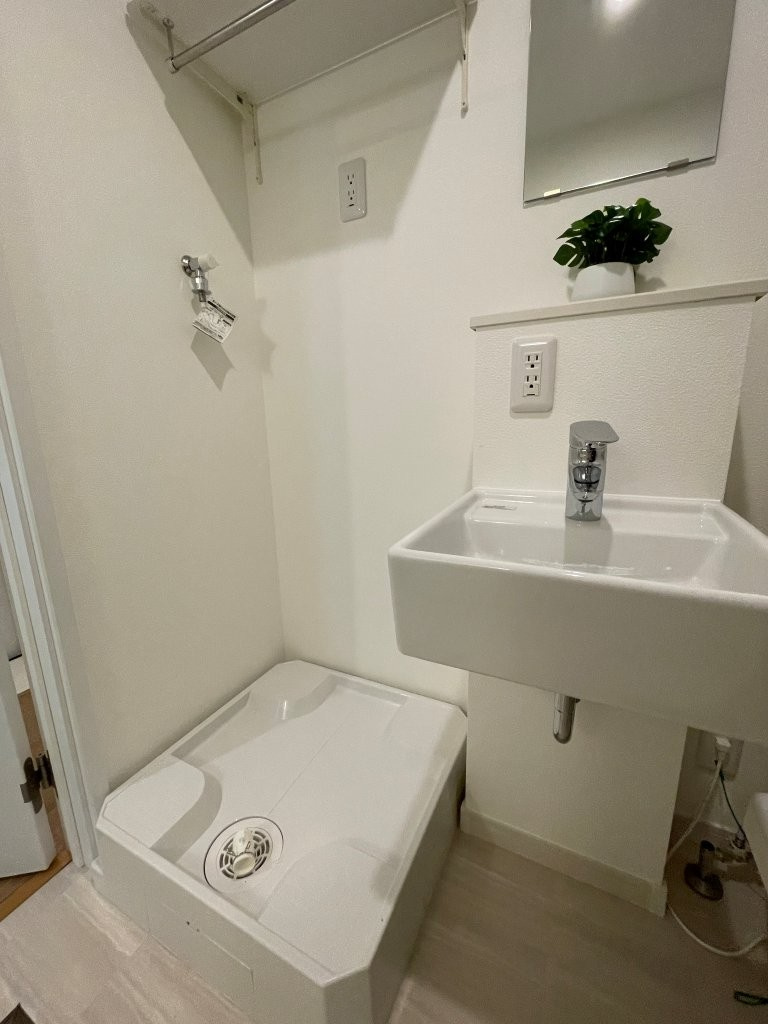 横須賀市追浜南町２丁目のアパートの洗面所|独立洗面台♪