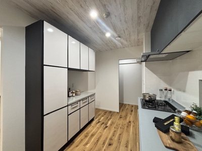 【キッチン】 | 中銀茅ケ崎マンシオン【新規リフォーム済物件/132㎡超・３LDK/専用駐車場確保】