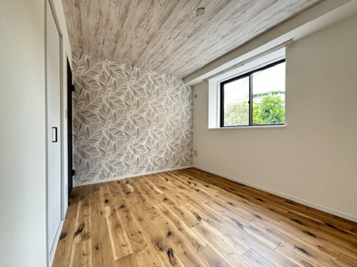 【洋室】 | 中銀茅ケ崎マンシオン【新規リフォーム済物件/132㎡超・３LDK/専用駐車場確保】