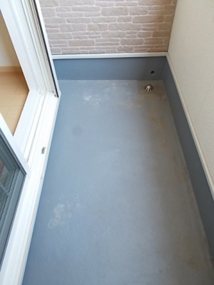 【バルコニー】 | ソレイユ弐番館 | 落ち着いた時間を過ごせるバルコニーです