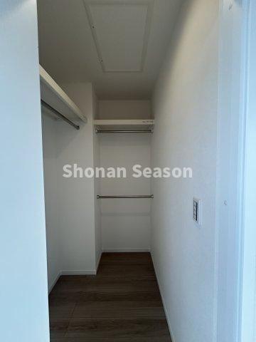 【収納】 | ウォークインクローゼットには季節物もたっぷり収納可能です！