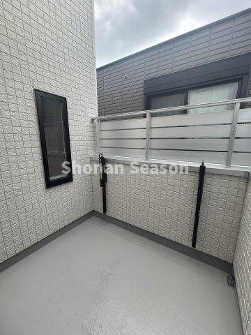 【バルコニー】 | 南向きバルコニーは洗濯物気持ちよく乾かすことができますよ☆