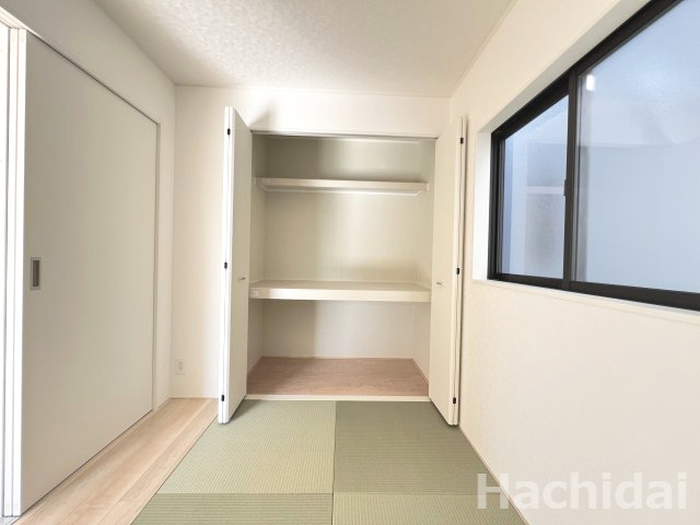 高浜市小池町第4　新築住宅＜1号棟＞の和室|和室は収納付きで、お昼寝や来客のお泊まりにも対応できます。