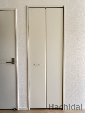 高浜市小池町第4　新築住宅＜1号棟＞の収納|キッチン横パントリー収納　育ち盛りのお子様をもつママに嬉しい