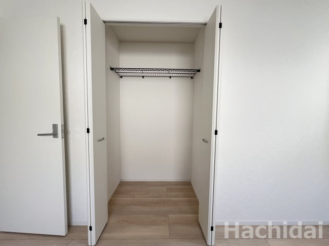 高浜市小池町第4　新築住宅＜1号棟＞の収納|南側6.5帖洋室クローゼット