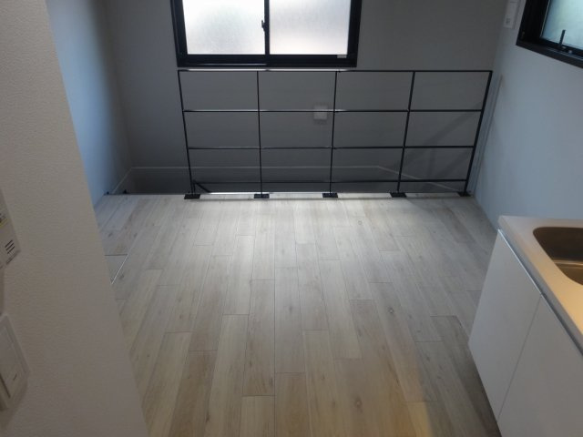 グランパークス本郷の居間・リビング