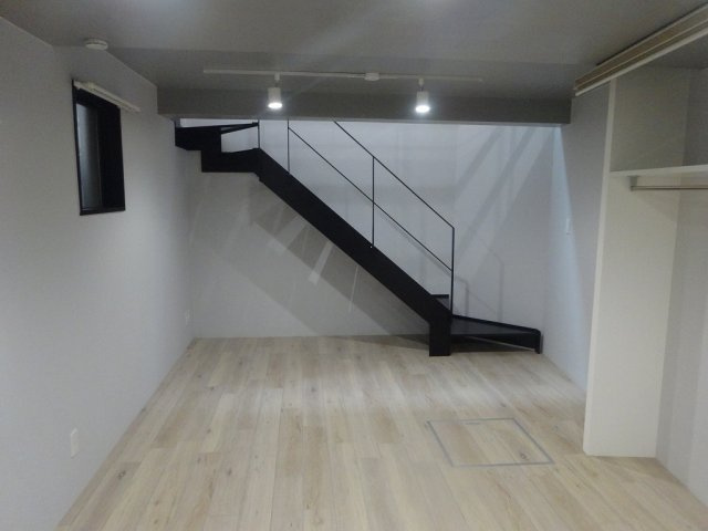 グランパークス本郷の洋室