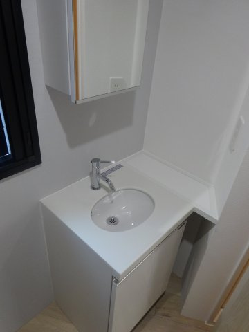 グランパークス本郷の独立洗面台