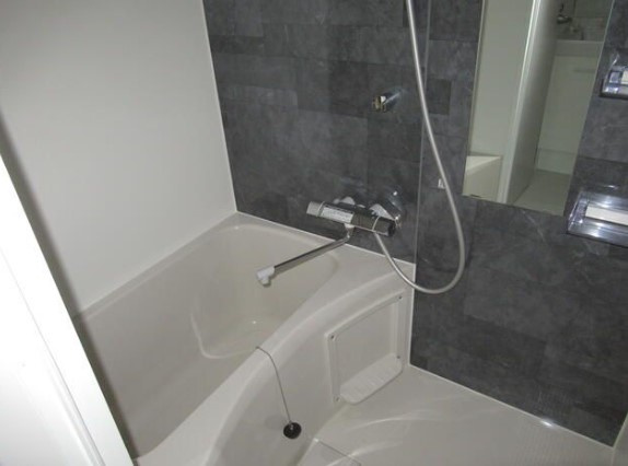 早稲田鶴巻町IMAハウスの浴室