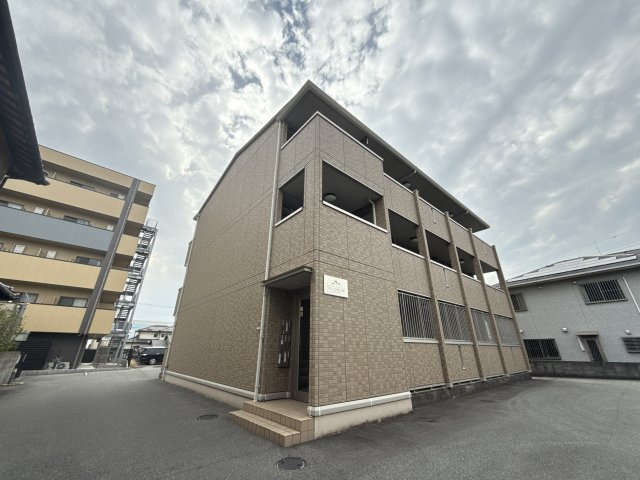 セジュール亀山　A棟の外観