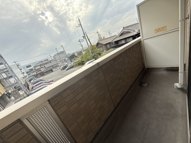 セジュール亀山　A棟のバルコニー