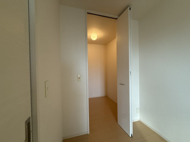セジュール亀山　A棟の収納