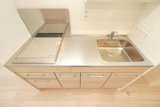 セレニテ難波ミラク参番館のキッチン