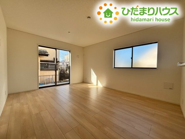 鴻巣市筑波第5　新築戸建　クレイドル06の前面道路含む現地写真