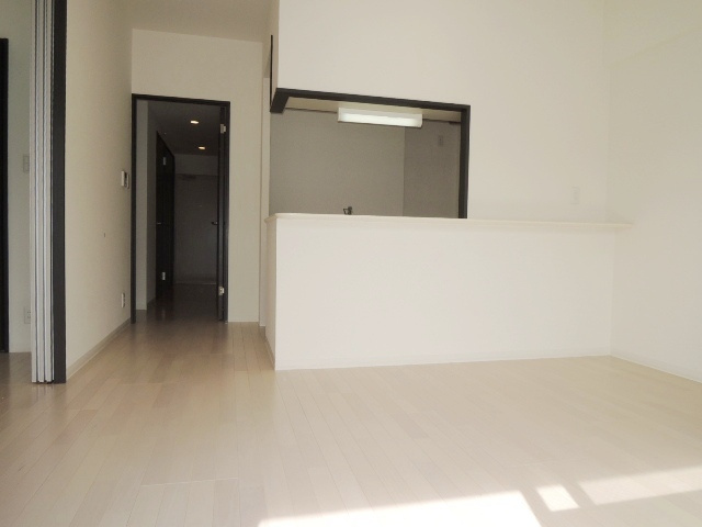 フェリチッタ川口の居間・リビング|別号室の参考写真です。