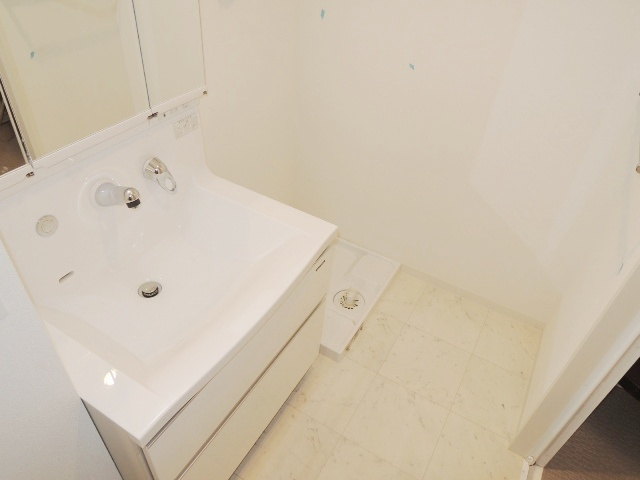 フェリチッタ川口の独立洗面台|別号室の参考写真です。