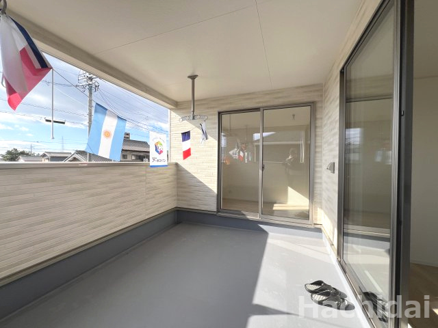 碧南市松江町第2　新築一戸建のバルコニー