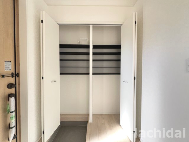 碧南市松江町第2　新築一戸建の収納