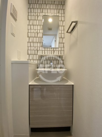 エスリード大阪梅田リュクスの独立洗面台|エスリード大阪梅田リュクス　独立洗面化粧台