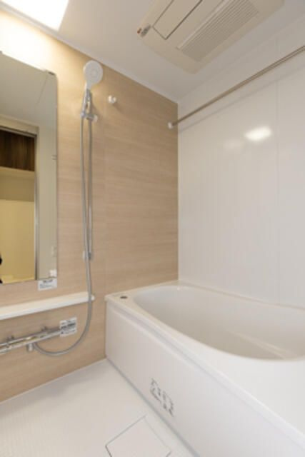 レガシス中目黒の浴室