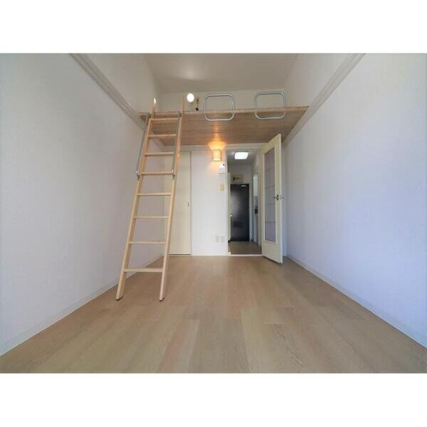 エスペランサ柴田の居間・リビング