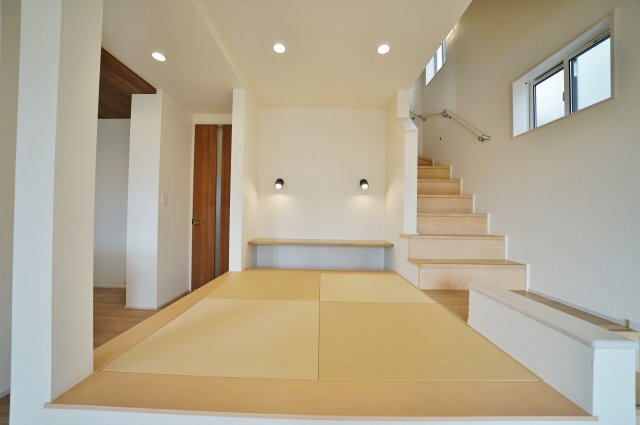 【横浜市旭区上白根2丁目43-1全2棟新築戸建て】★仲介手数料無料★（上白根北小学校・上白根北中学校）の和室