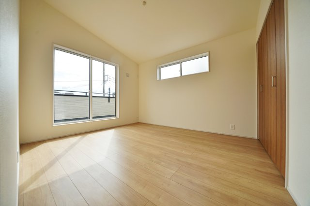 【横浜市旭区上白根2丁目43-1全2棟新築戸建て】★仲介手数料無料★（上白根北小学校・上白根北中学校）の洋室