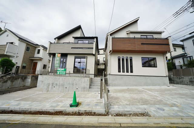 【横浜市旭区上白根2丁目43-1全2棟新築戸建て】★仲介手数料無料★（上白根北小学校・上白根北中学校）の外観