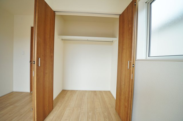 【横浜市旭区上白根2丁目43-1全2棟新築戸建て】★仲介手数料無料★（上白根北小学校・上白根北中学校）の収納