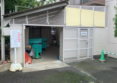 【設備】 | 東建狭間マンション | 共有部分は、住民なら誰もが使える設備のこと。例えば駐車場やエレベーター、インターネット設備、セキュリティ設備などがあります。他にも、マンションの廊下・外部階段やエントランス・ゴミ置き場などがあります。