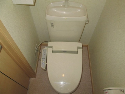 【トイレ】 | ヴィラ・リバーサイド | トイレです