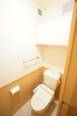 【トイレ】 | PARK HILLS MIYAKO C | ※同物件・反転タイプの写真です。